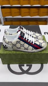 1977 Canvas