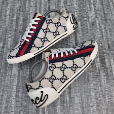 1977 Canvas