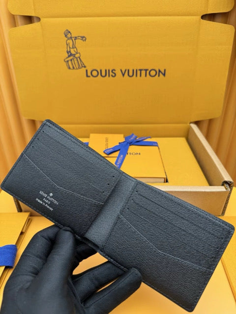 L Men’s Wallet